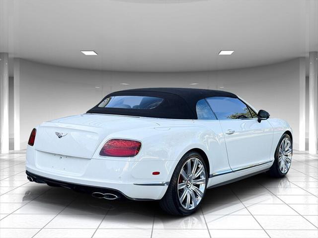 Photo of 2015 White Bentley Continental GT