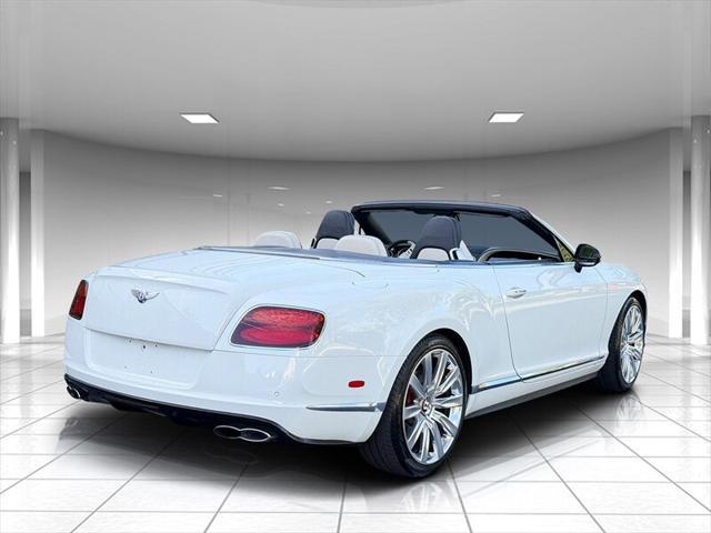 Photo of 2015 White Bentley Continental GT