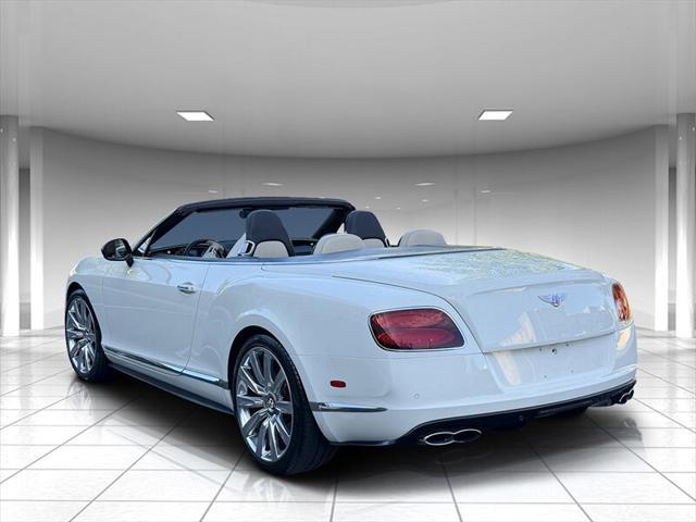 Photo of 2015 White Bentley Continental GT