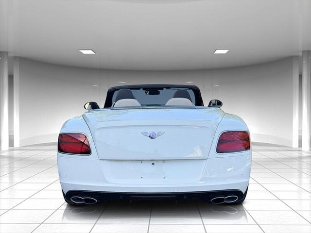 Photo of 2015 White Bentley Continental GT