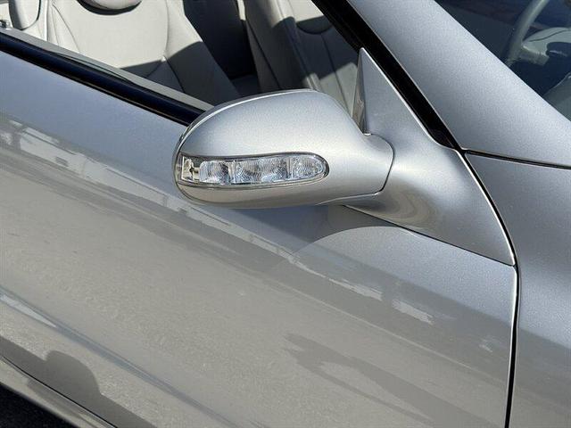 Photo of 2003 Silver Mercedes-Benz SL-Class