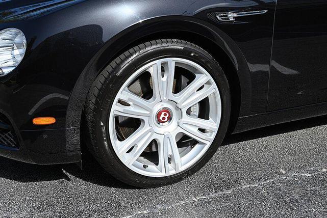 Photo of 2015 Beluga Solid Bentley Flying Spur