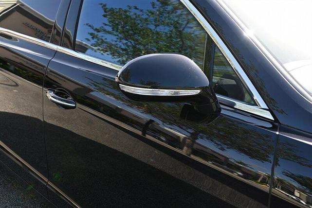 Photo of 2015 Beluga Solid Bentley Flying Spur