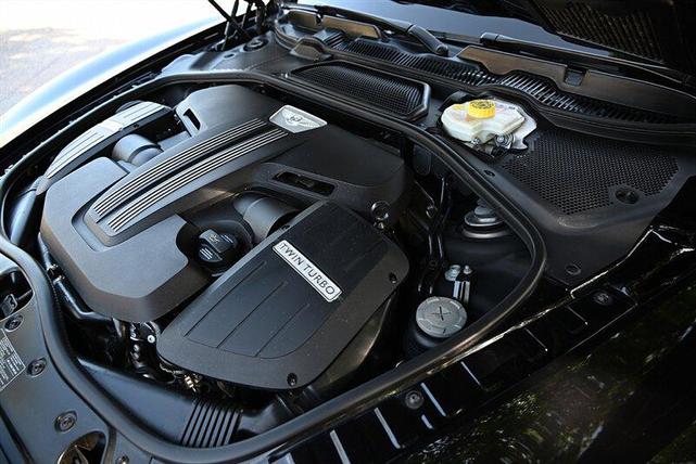 Photo of 2015 Beluga Solid Bentley Flying Spur