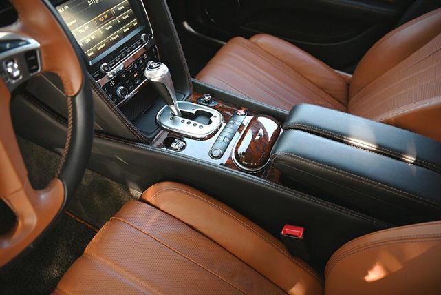 Photo of 2015 Beluga Solid Bentley Flying Spur