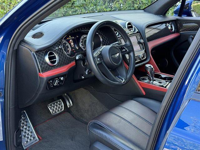 Photo of 2020 Blue Bentley Bentayga