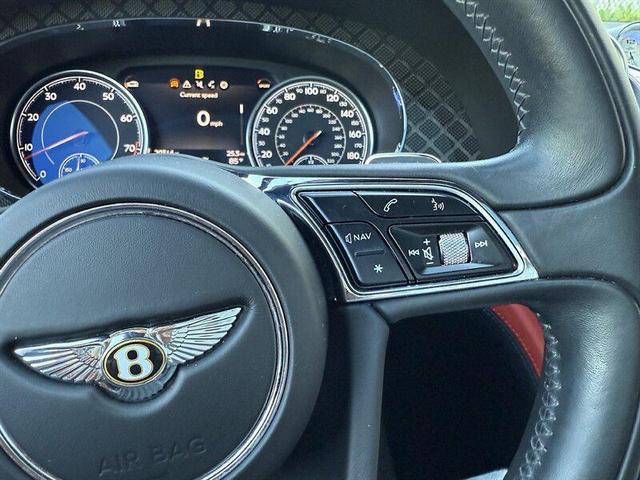Photo of 2020 Blue Bentley Bentayga