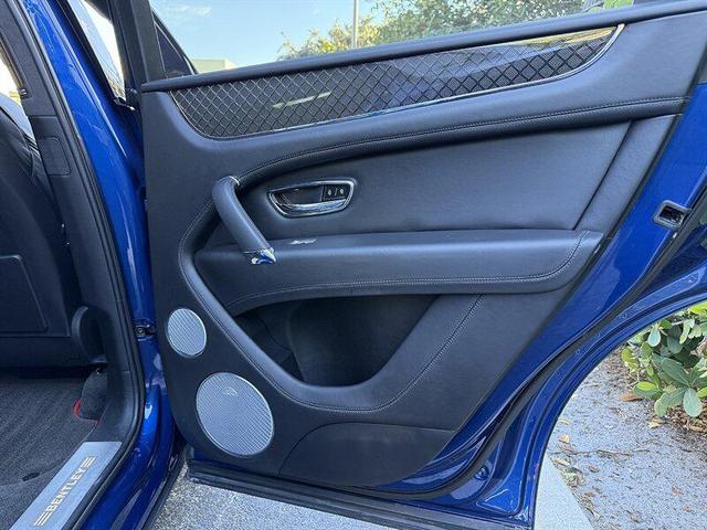 Photo of 2020 Blue Bentley Bentayga