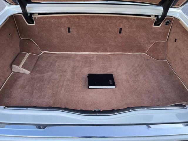 Photo of 1997 White Rolls-Royce Silver Dawn