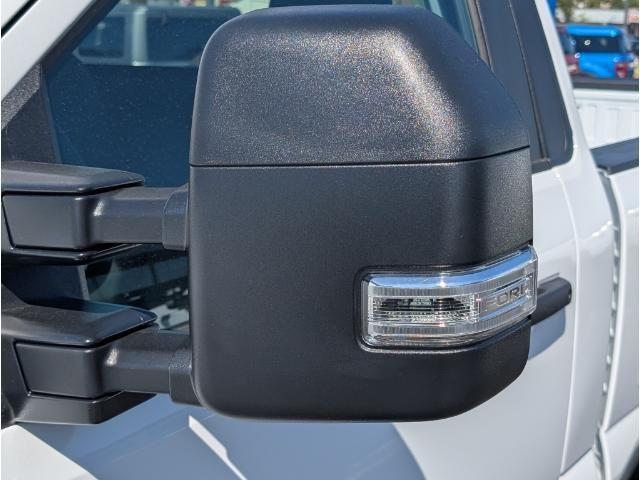 Photo of 2026 Oxford White Ford F-350