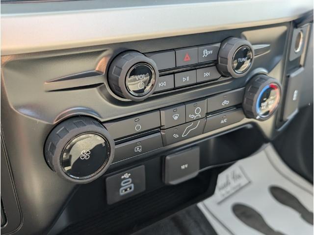 Photo of 2026 Oxford White Ford F-350