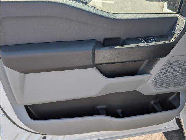 Photo of 2026 Oxford White Ford F-350