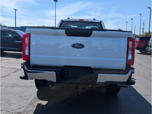 Photo of 2026 Oxford White Ford F-350
