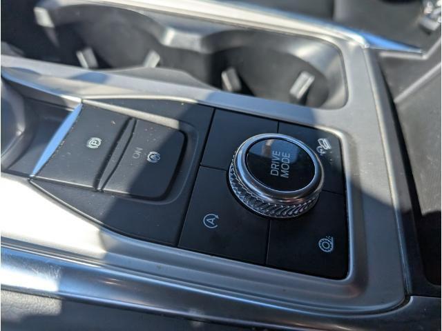 Photo of 2023 Agate Black Metallic Ford Explorer