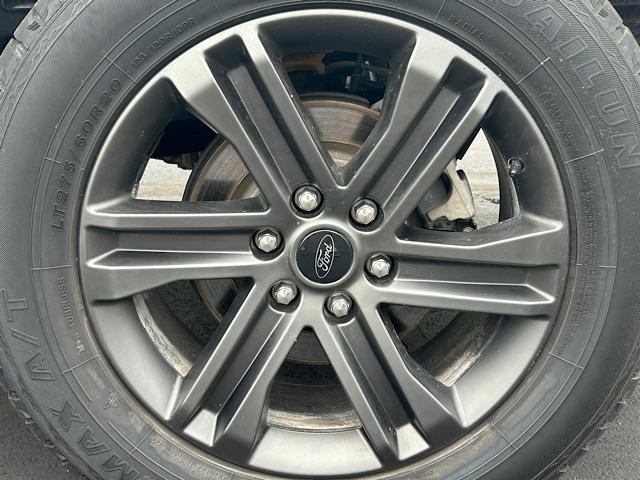 Photo of 2022 Agate Black Metallic Ford F-150