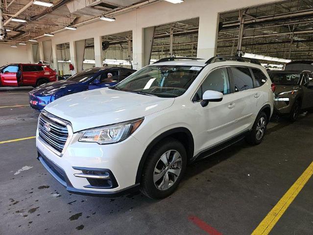 Photo of 2022 Crystal White Pearl Subaru Ascent
