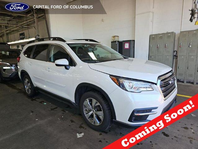 Photo of 2022 Crystal White Pearl Subaru Ascent