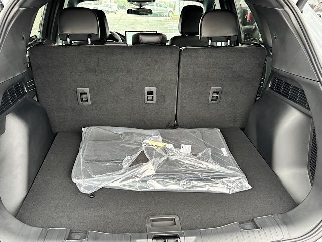 Photo of 2025 Space Silver Metallic Ford Escape