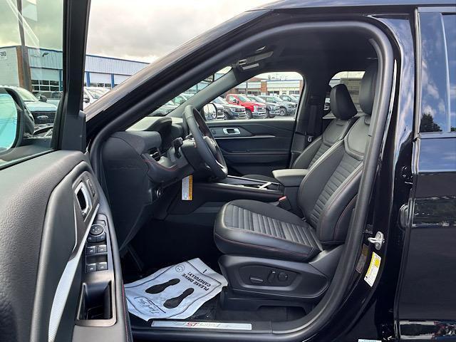 Photo of 2025 Agate Black Metallic Ford Explorer