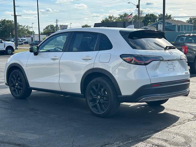 Photo of 2023 Platinum White Pearl Honda HR-V