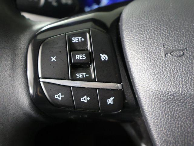 Photo of 2022 White Metallic Ford Escape