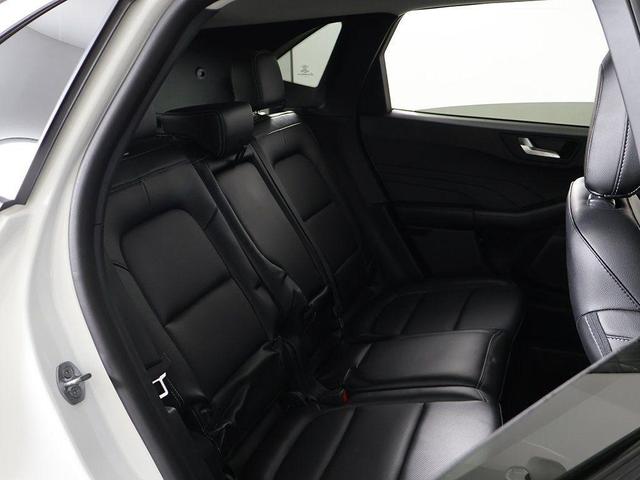Photo of 2022 White Metallic Ford Escape