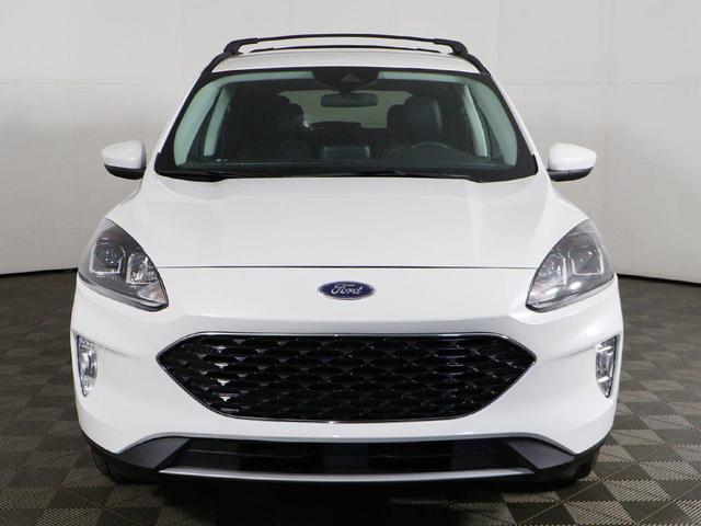 Photo of 2022 White Metallic Ford Escape