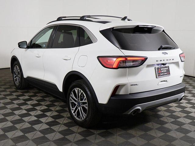 Photo of 2022 White Metallic Ford Escape
