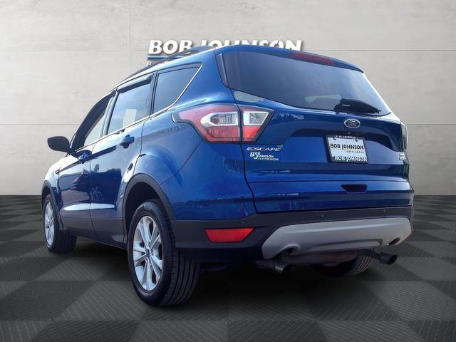 Photo of 2017 Lightning Blue Metallic Ford Escape