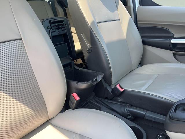 Photo of 2015 Frozen White Ford Transit Connect