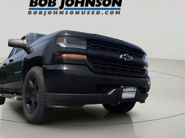 Photo of 2017 Black Chevrolet Silverado 1500