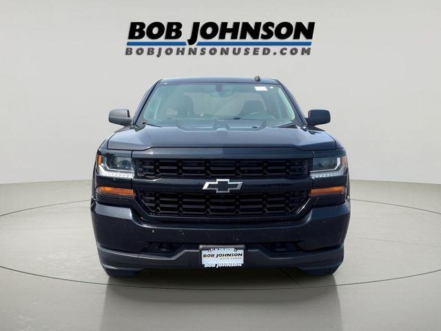 Photo of 2017 Black Chevrolet Silverado 1500