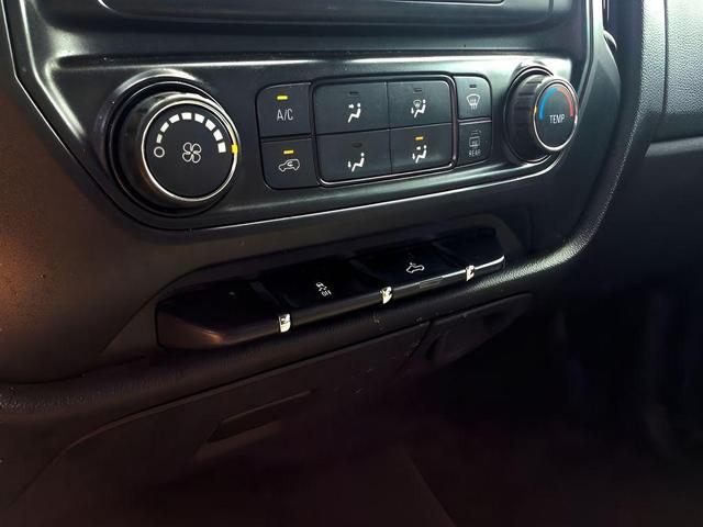 Photo of 2017 Black Chevrolet Silverado 1500