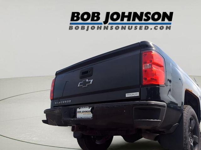 Photo of 2017 Black Chevrolet Silverado 1500