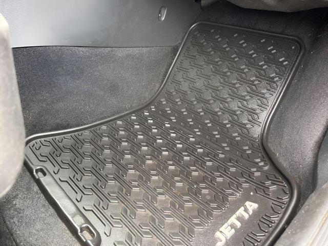 Photo of 2019 Black Volkswagen Jetta