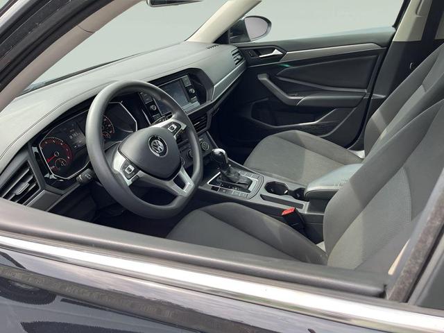 Photo of 2019 Black Volkswagen Jetta