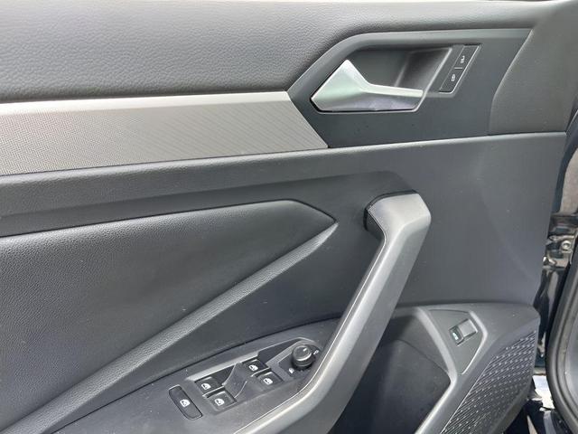 Photo of 2019 Black Volkswagen Jetta
