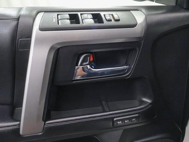 Photo of 2021 Blizzard Pearl Toyota 4Runner