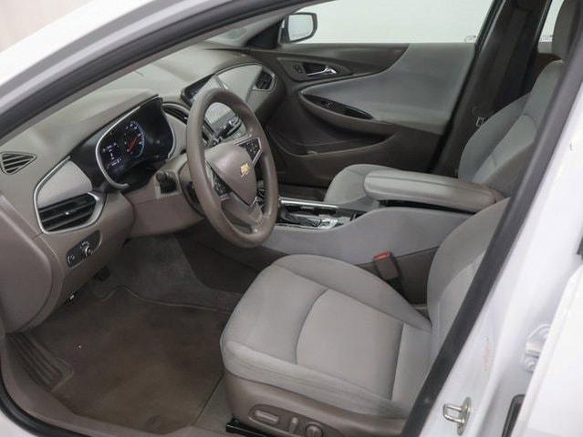 Photo of 2022 Summit White Chevrolet Malibu