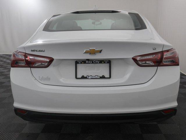 Photo of 2022 Summit White Chevrolet Malibu