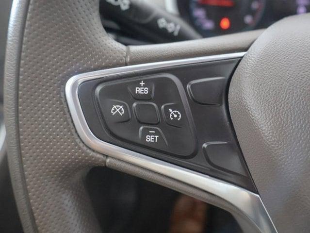 Photo of 2022 Summit White Chevrolet Malibu