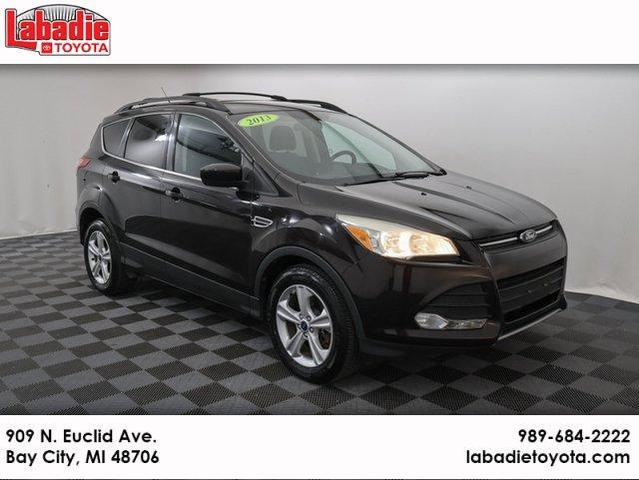 Photo of 2013 Tuxedo Black Ford Escape
