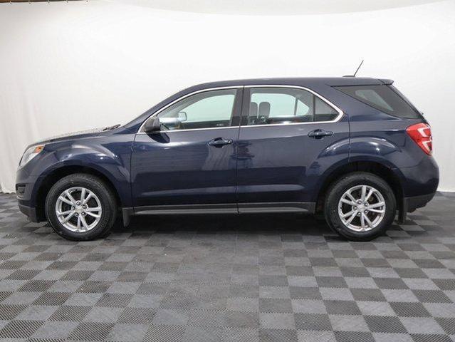 Photo of 2017 Blue Velvet Chevrolet Equinox