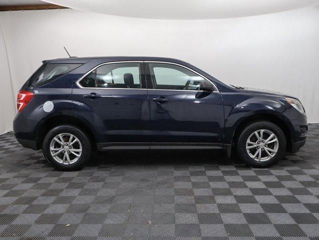Photo of 2017 Blue Velvet Chevrolet Equinox