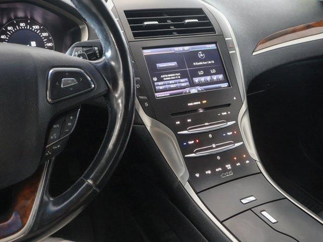 Photo of 2015 Ingot Silver Lincoln MKZ