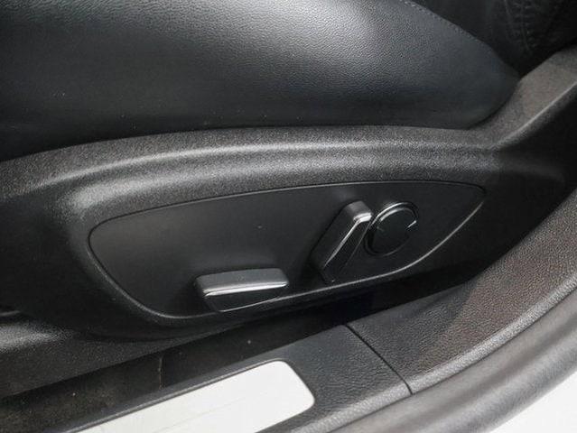 Photo of 2015 Ingot Silver Lincoln MKZ