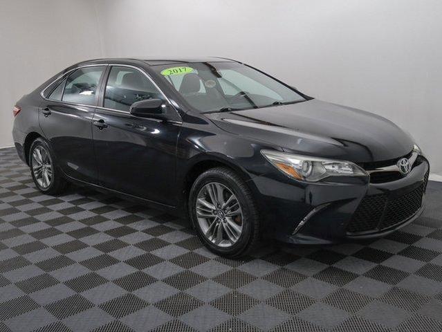 Photo of 2017 Midnight Black Toyota Camry