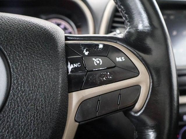 Photo of 2016 True Blue Pearlcoat Jeep Cherokee