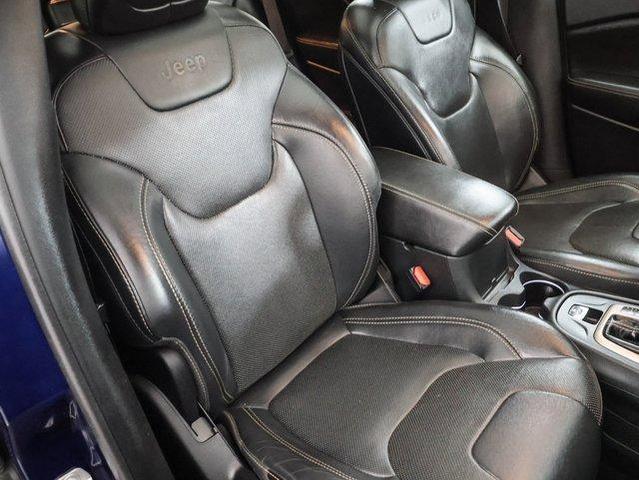 Photo of 2016 True Blue Pearlcoat Jeep Cherokee