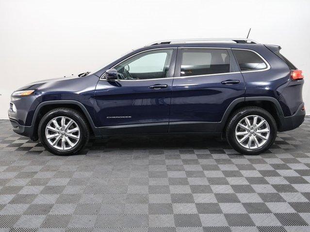 Photo of 2016 True Blue Pearlcoat Jeep Cherokee